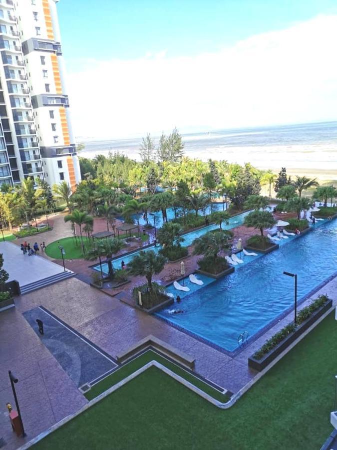 Timurbay Seafront Residence By L'Amour Home Kuantan Exteriör bild