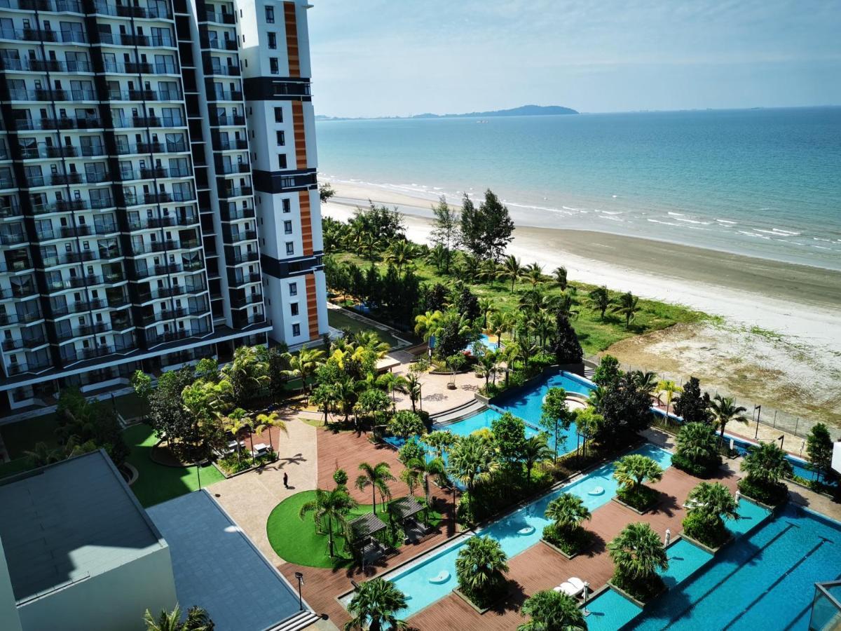 Timurbay Seafront Residence By L'Amour Home Kuantan Exteriör bild