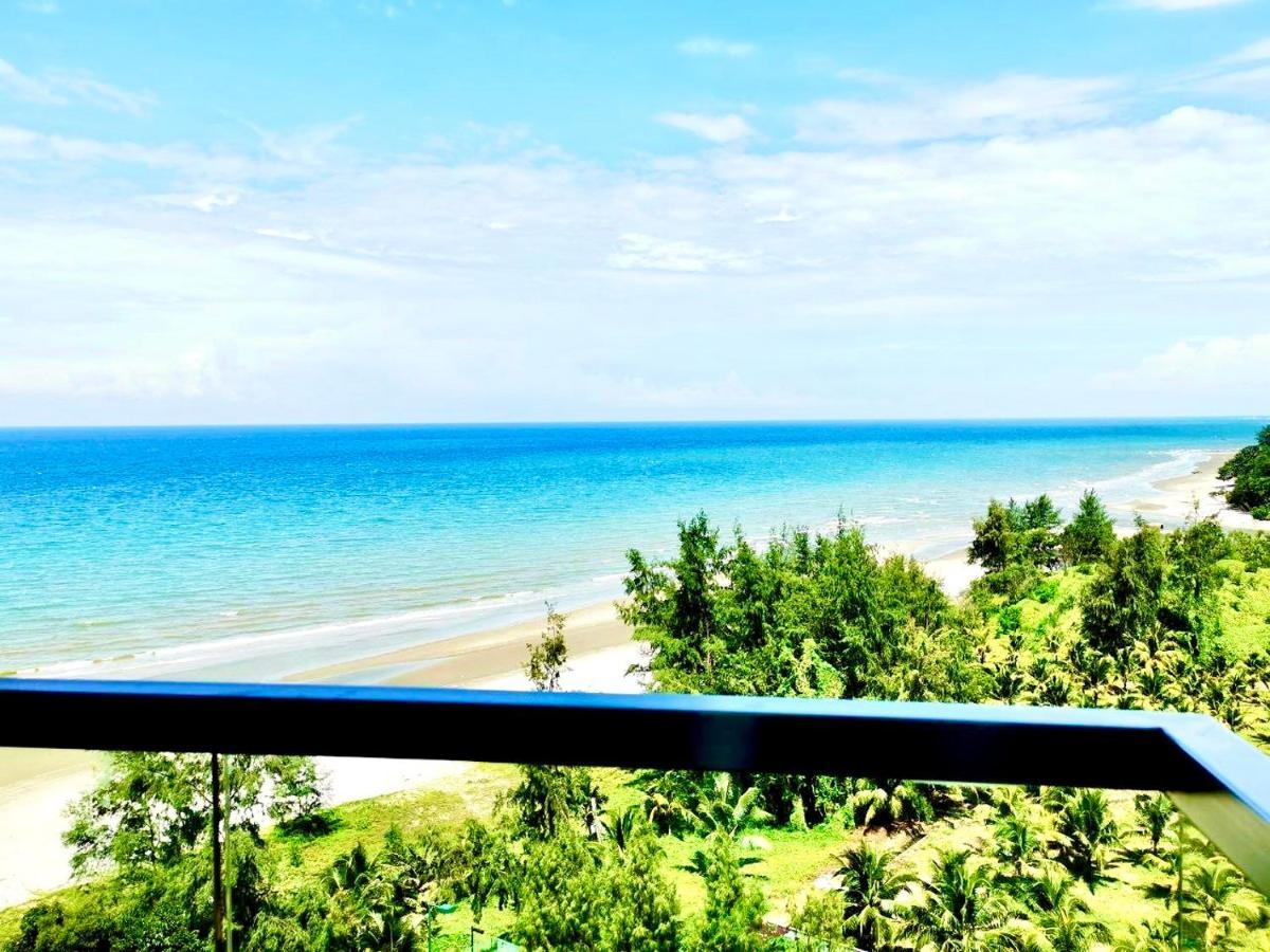Timurbay Seafront Residence By L'Amour Home Kuantan Exteriör bild