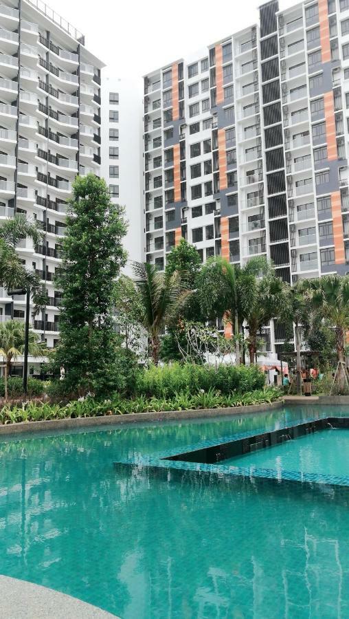 Timurbay Seafront Residence By L'Amour Home Kuantan Exteriör bild