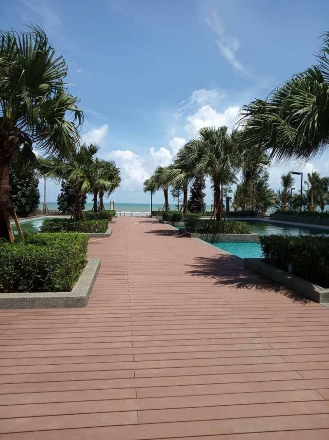 Timurbay Seafront Residence By L'Amour Home Kuantan Exteriör bild